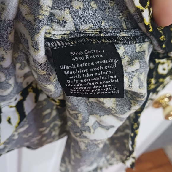 Rock and Republic Leopard Shirt NWT - Picture 9 of 10